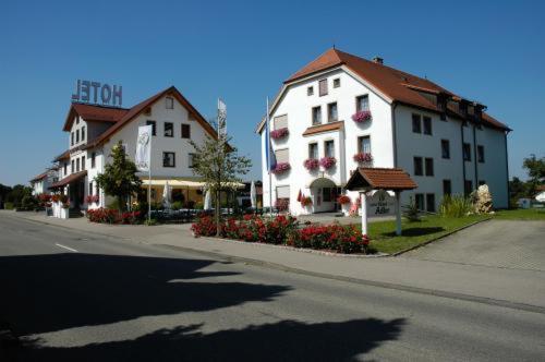 Hotel Restaurant Adler Westhausen  Exterior photo
